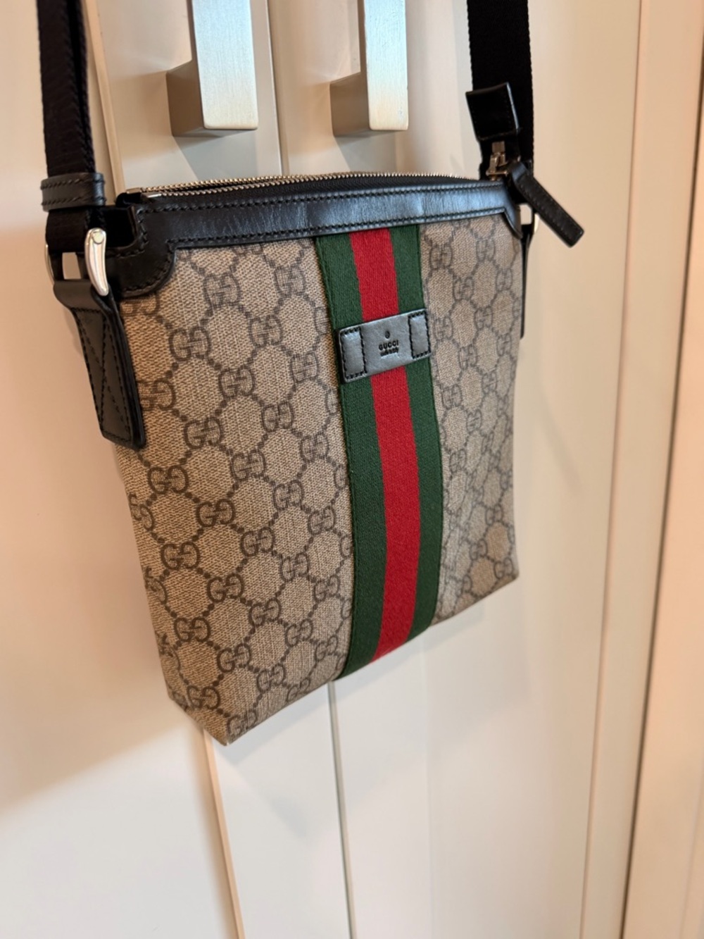 🔥🔥Gucci Supreme Web leather Crossbody Bag with Green and Red Stripe (GUC)🔥🔥 - Picture 12 of 16